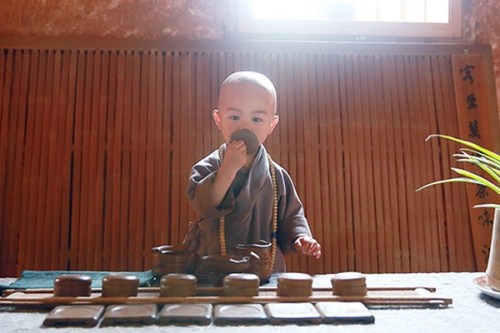 餒字在取名里有什么含义_餒字五行属什么