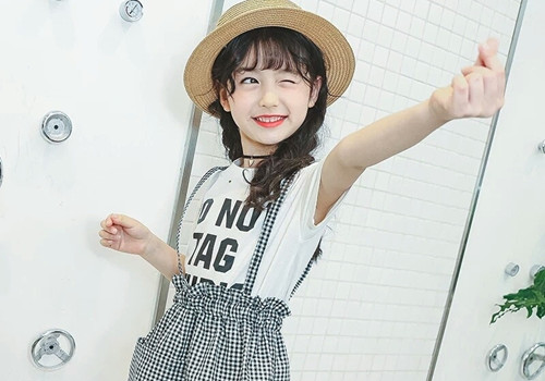 带僮字的女孩名字寓意