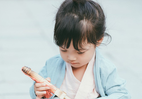 女孩起名田诗什么好听